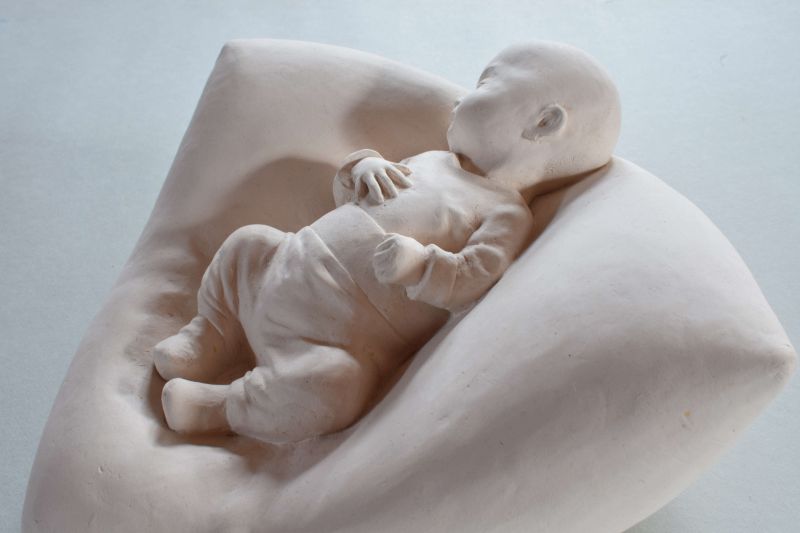 Patrick Niesel – Kind im Kissen (2)